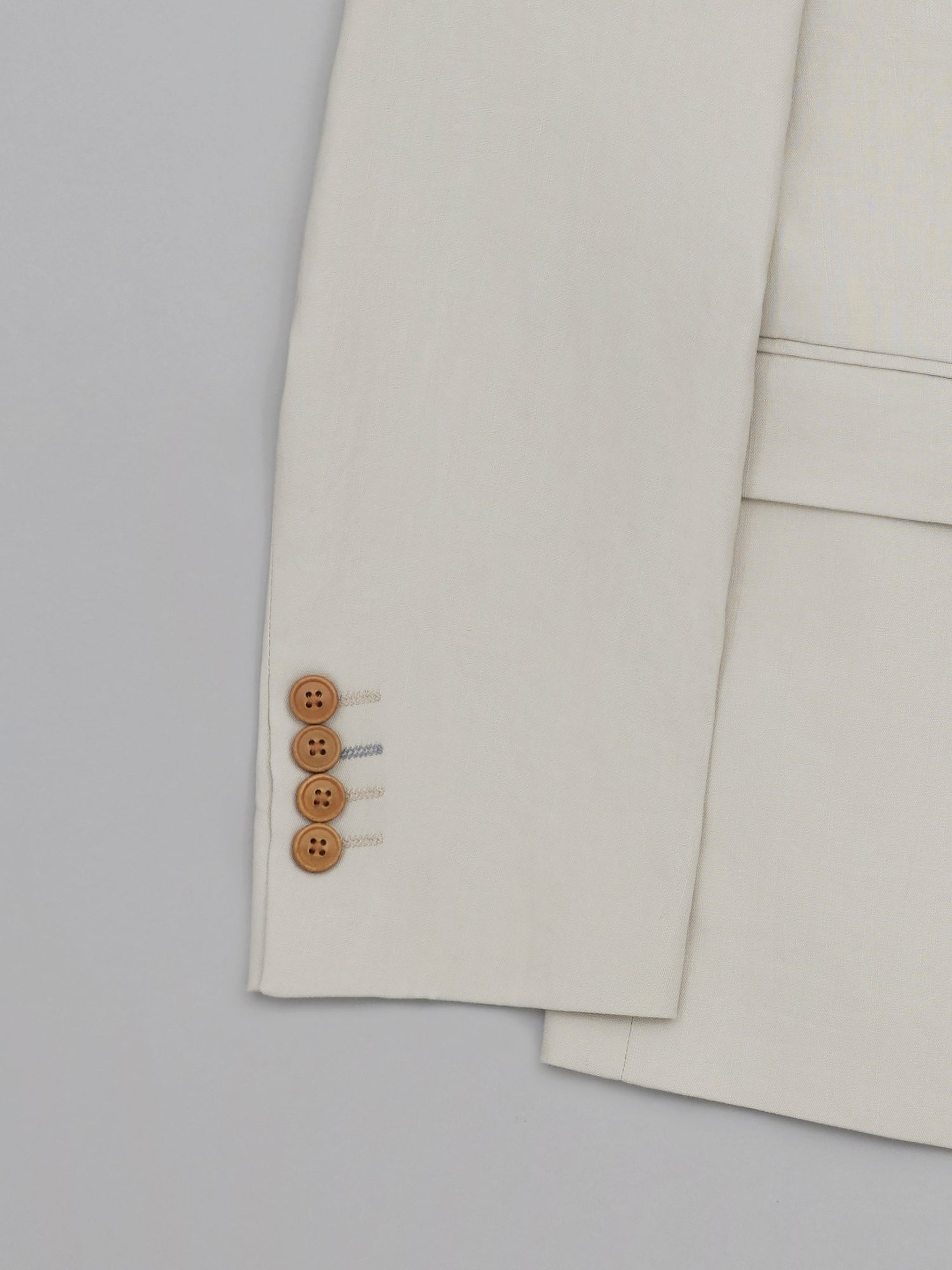 Ryosuke Pelican Suit