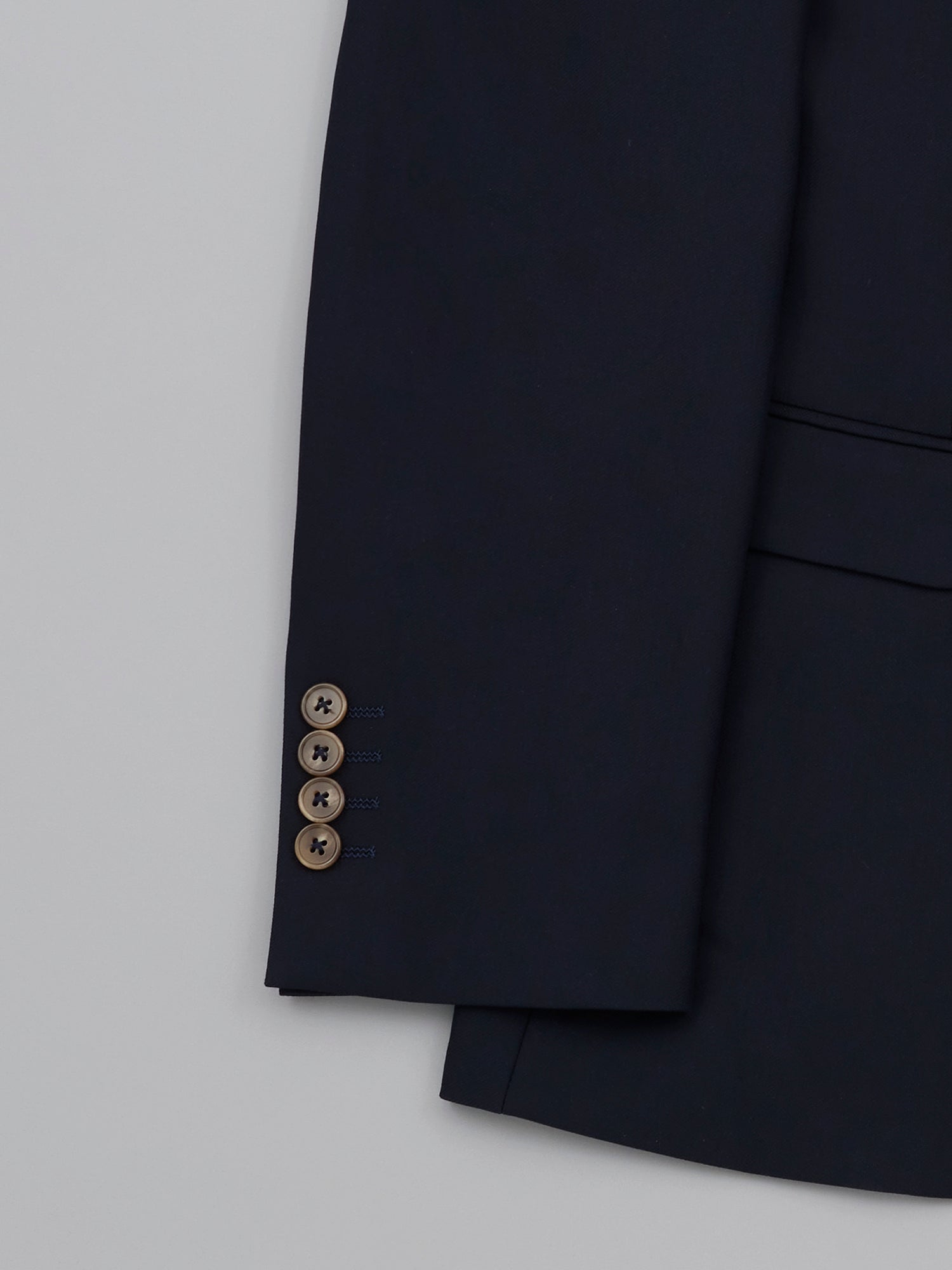 Kimura Parisian Suit