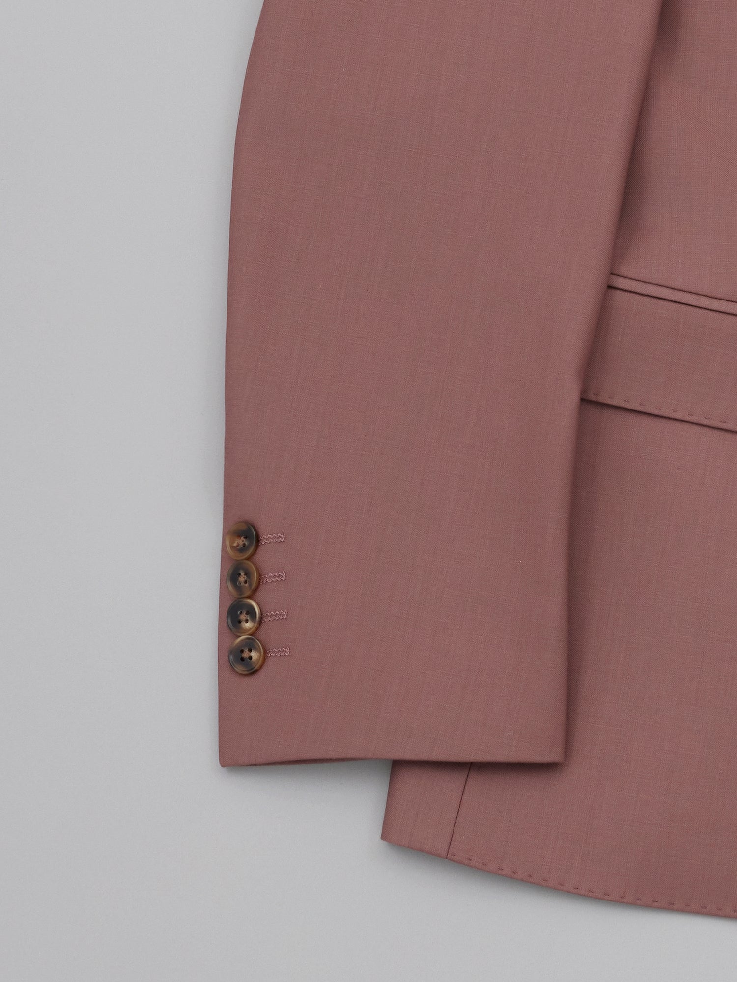 Hiro Baltic Amber Suit