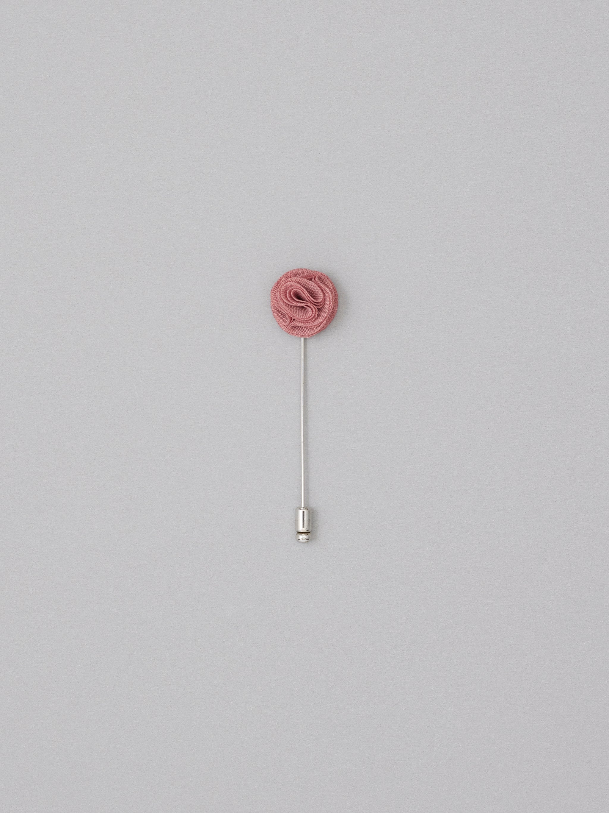 Gunstor Blush Lapel Pin